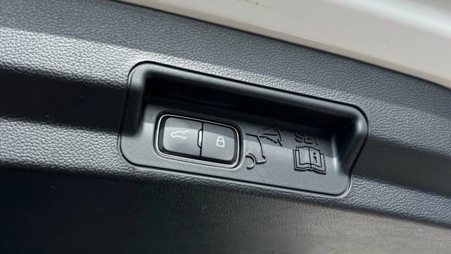 Used 2020 Ford Explorer ST w/ Premium Technology Package image 77