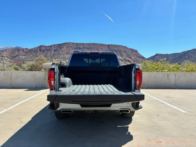 Used 2023 GMC Sierra 1500 Denali Ultimate AWD/4WD image 9