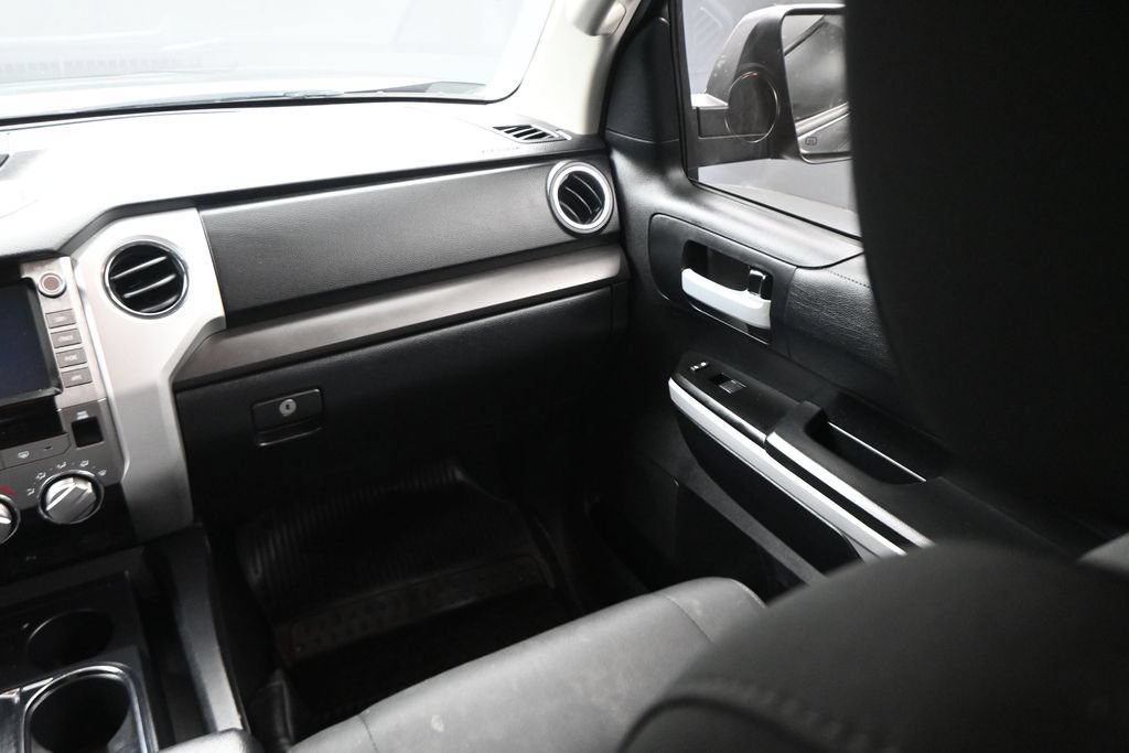 Used 2021 Toyota Tundra SR5 RWD image 14