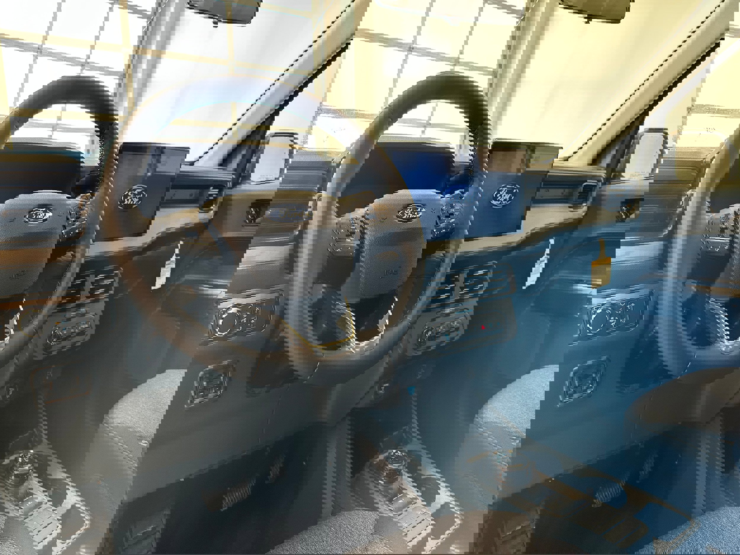 New 2025 Ford Maverick XLT w/ XLT Luxury Package image 42