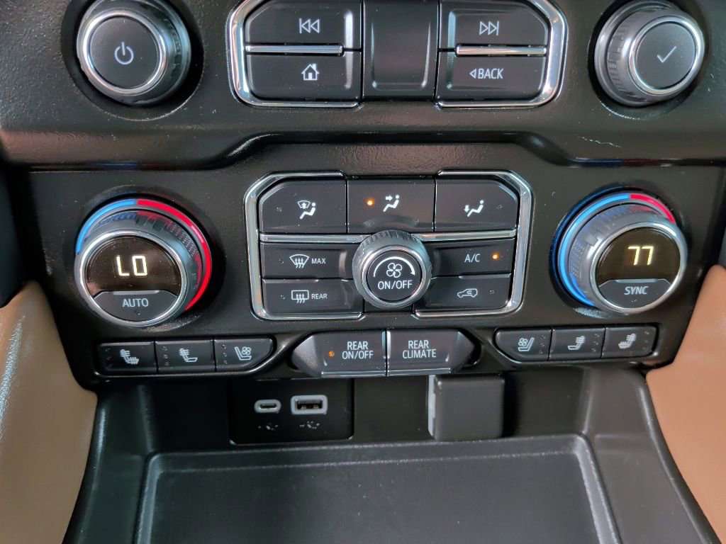 Used 2021 Chevrolet Tahoe High Country w/ Premium Package RWD image 33