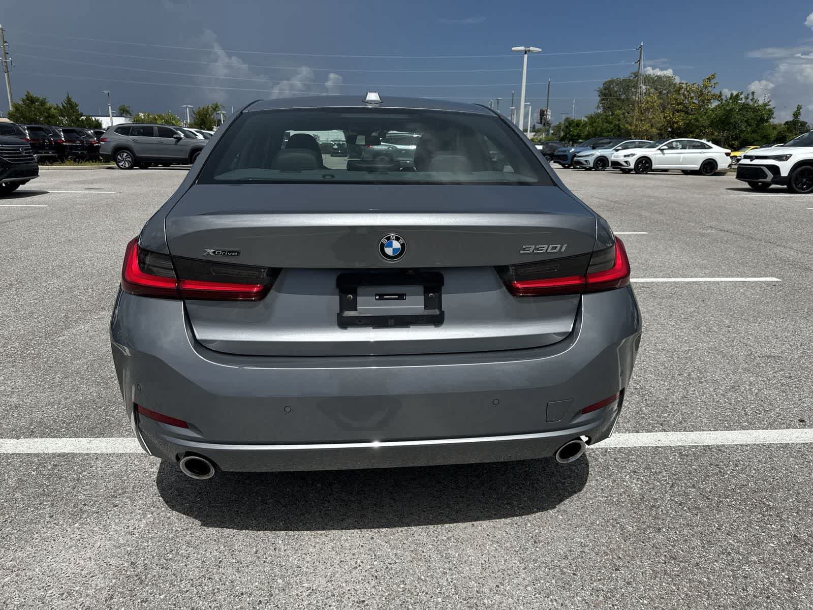 Used 2025 BMW 330i xDrive Sedan AWD/4WD image 13