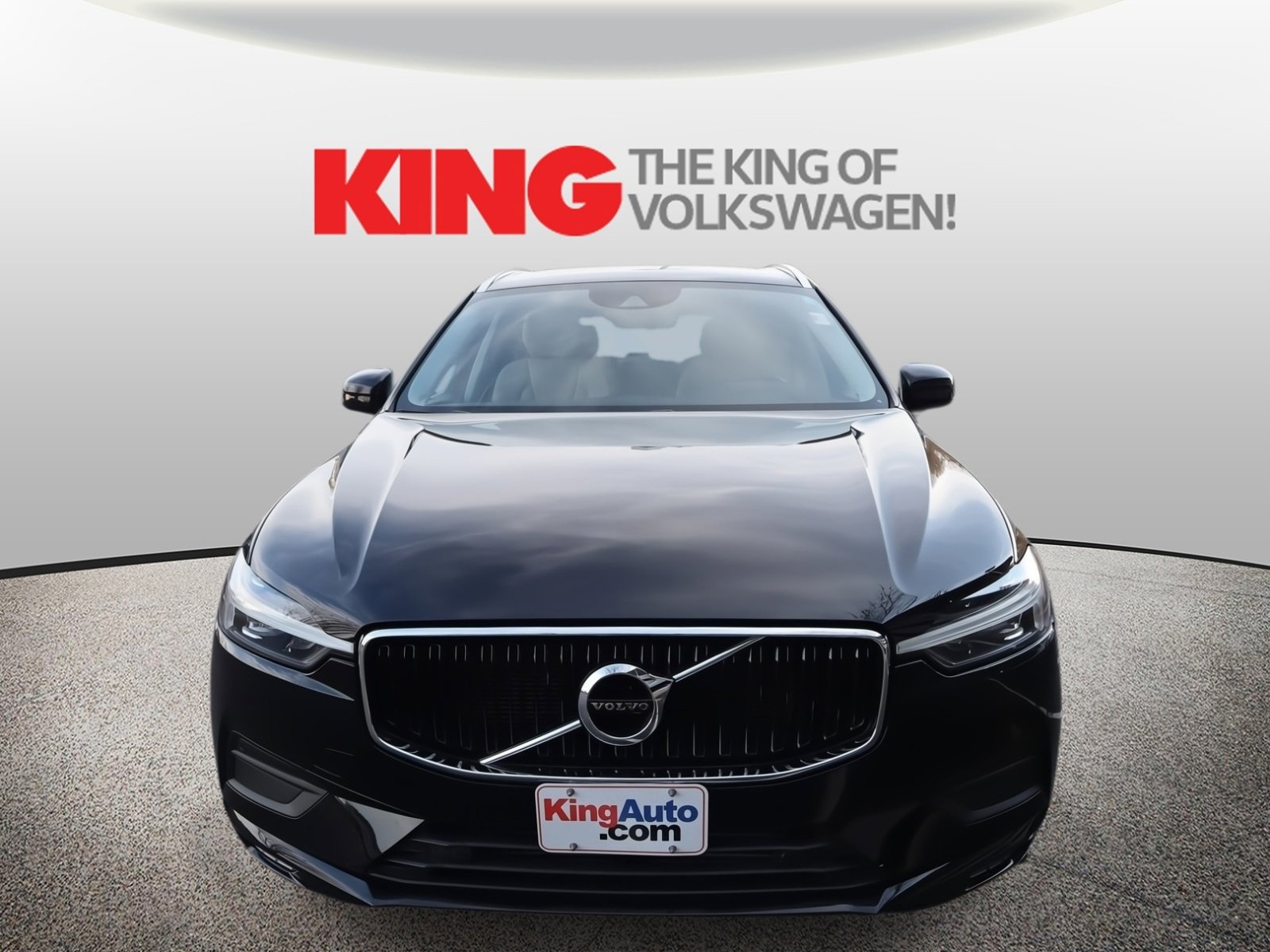 Used 2021 Volvo XC60 T5 Momentum w/ Premium Package image 8