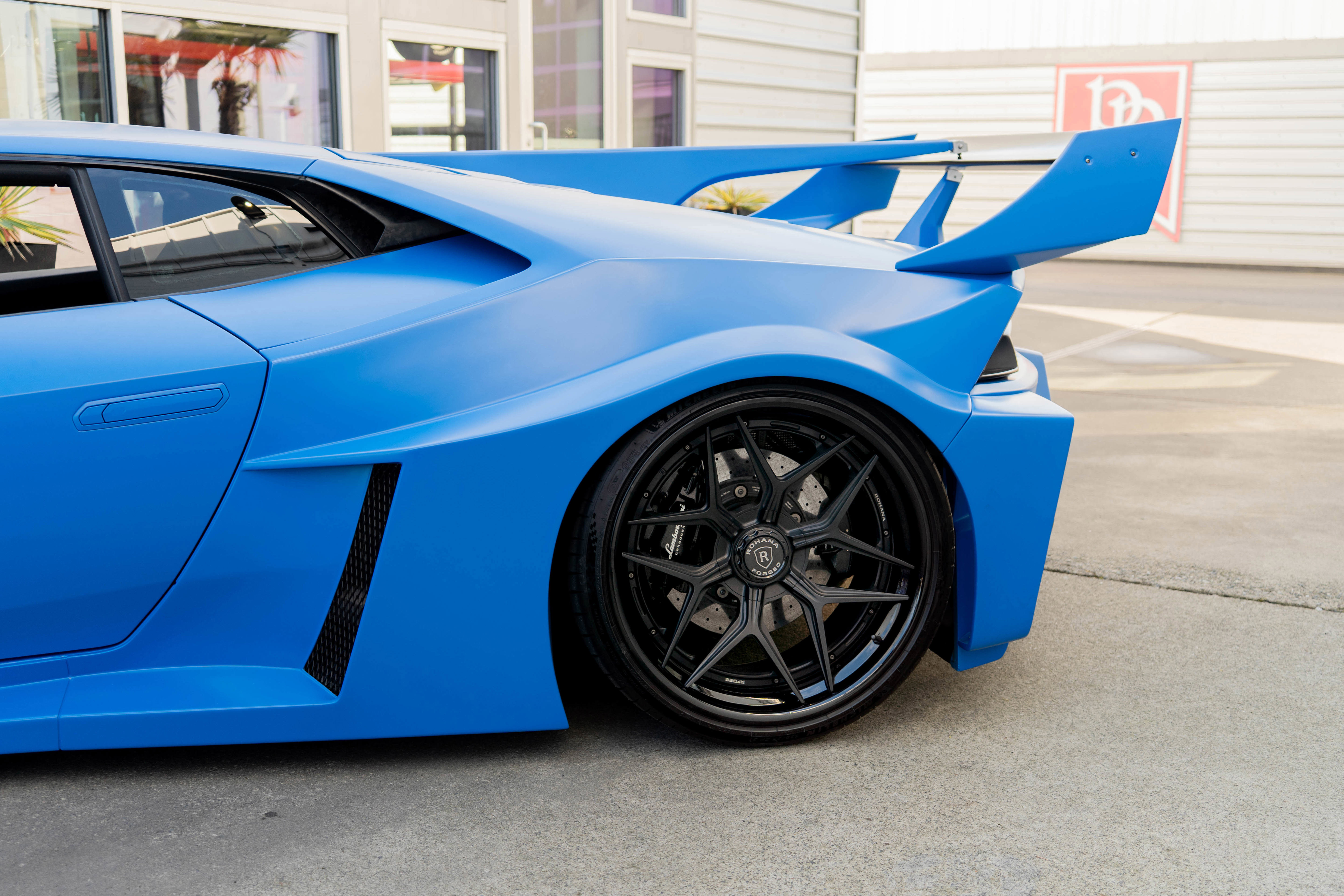 Used 2016 Lamborghini Huracan LP 580-2 image 8