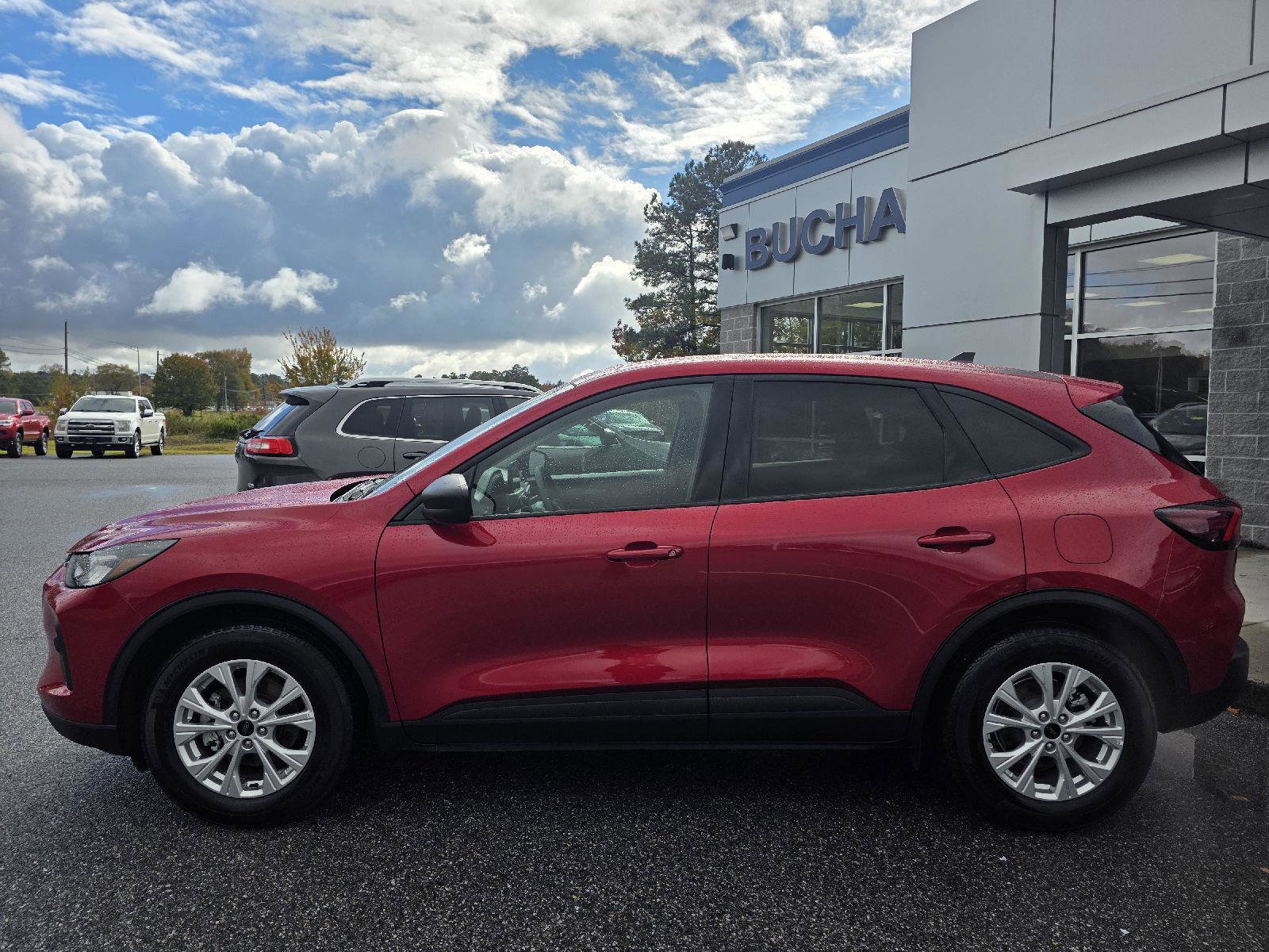 Used 2025 Ford Escape Active image 8