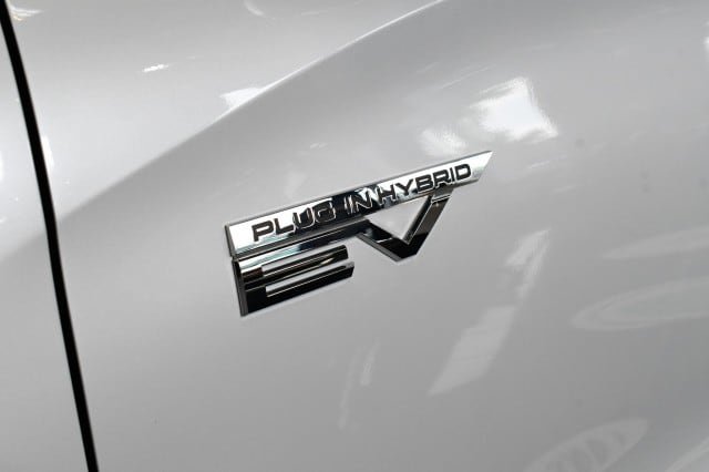 New 2026 Mitsubishi Outlander SEL AWD/4WD image 11