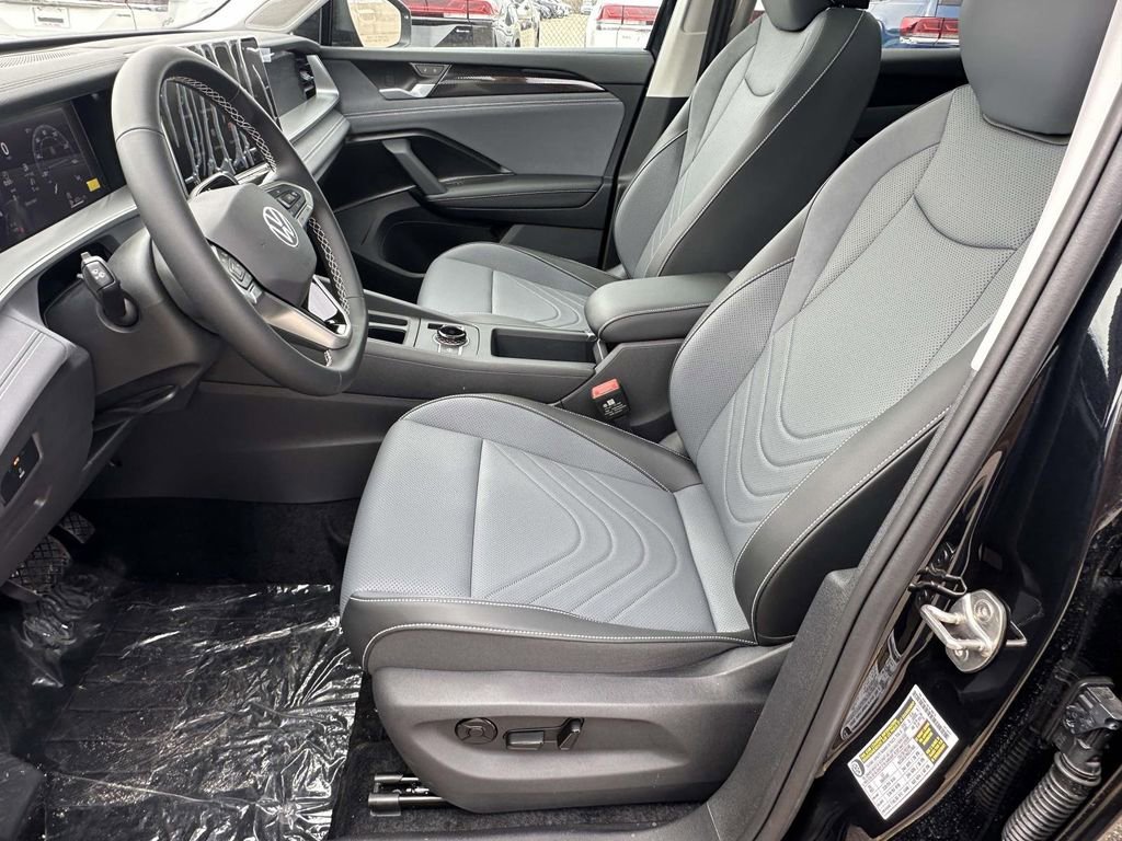 New 2026 Volkswagen Tiguan SE AWD/4WD image 13