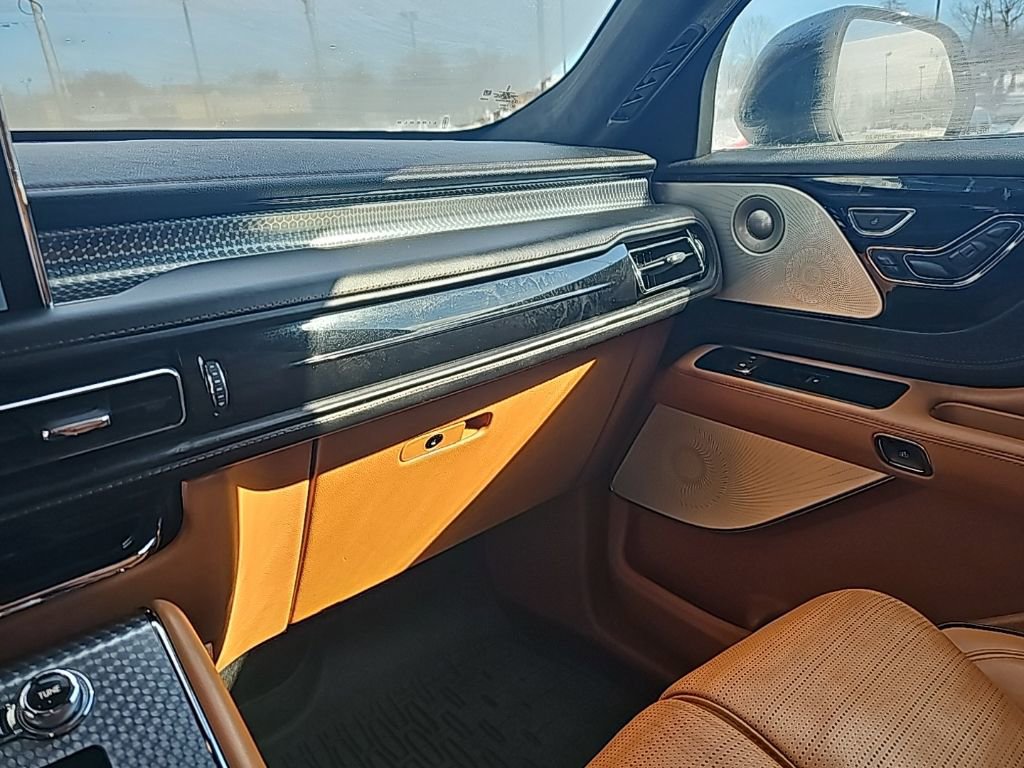 Used 2023 Lincoln Aviator Black Label Grand Touring w/ Class IV Trailer Tow Package image 22