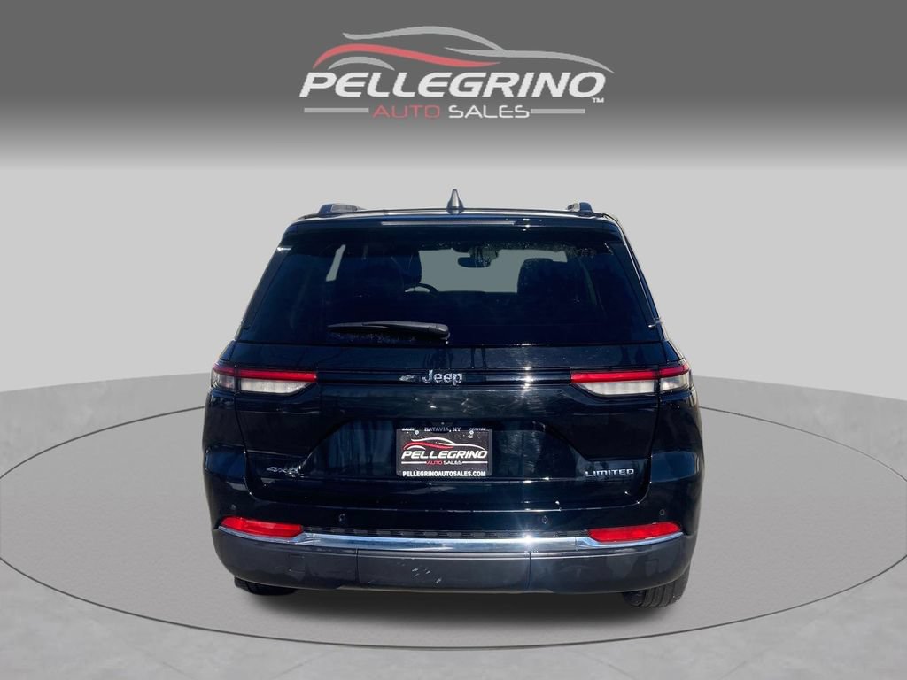 Used 2023 Jeep Grand Cherokee Limited AWD/4WD image 6