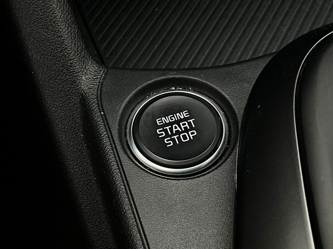 Used 2025 Kia K4 LXS image 25