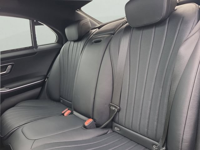 Used 2025 Mercedes-Benz S 500 4MATIC image 7