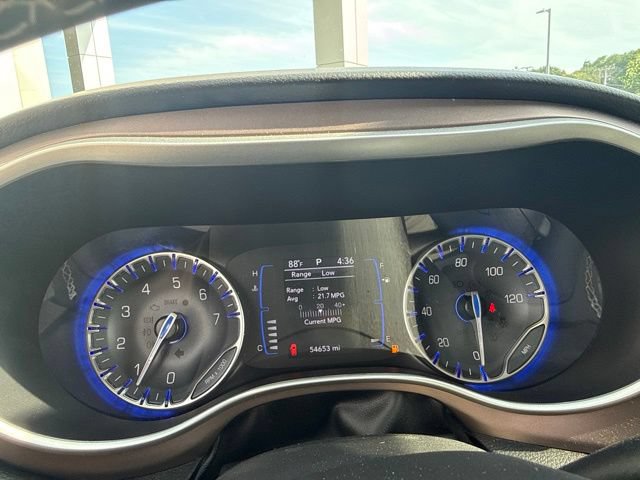 Used 2024 Chrysler Voyager LX FWD image 17