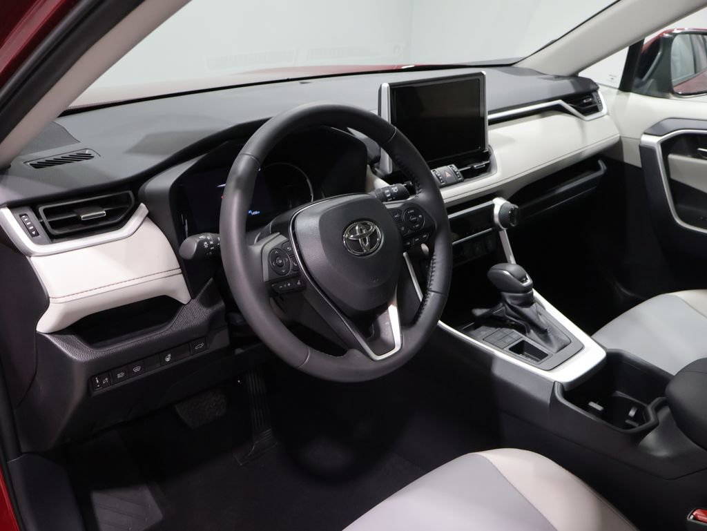 Used 2025 Toyota RAV4 XLE Premium w/ Weather Package image 17