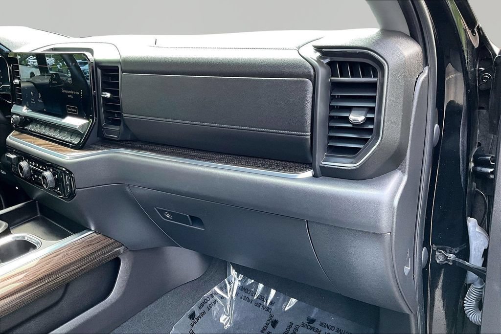 Used 2023 Chevrolet Silverado 1500 LT Trail Boss w/ Convenience Package II AWD/4WD image 21