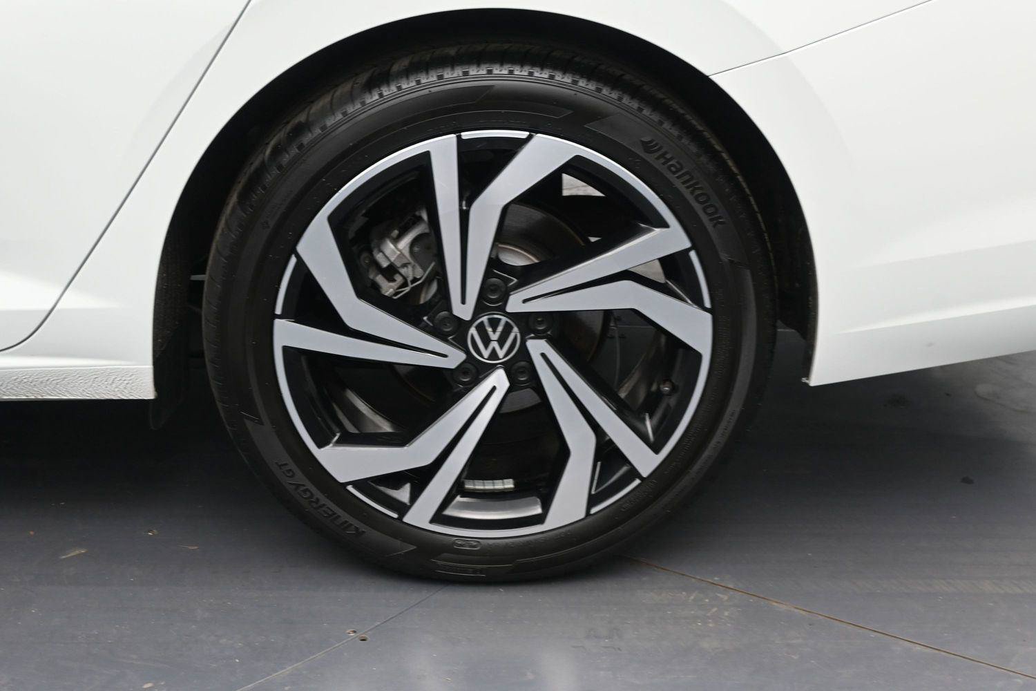Certified 2026 Volkswagen Jetta SEL FWD image 11