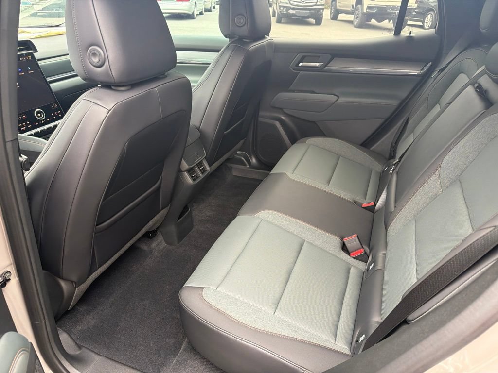 New 2026 GMC Terrain AT4 w/ Technology Package II AWD/4WD image 32
