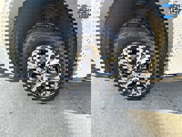 Used 2021 Subaru Outback Limited image 10