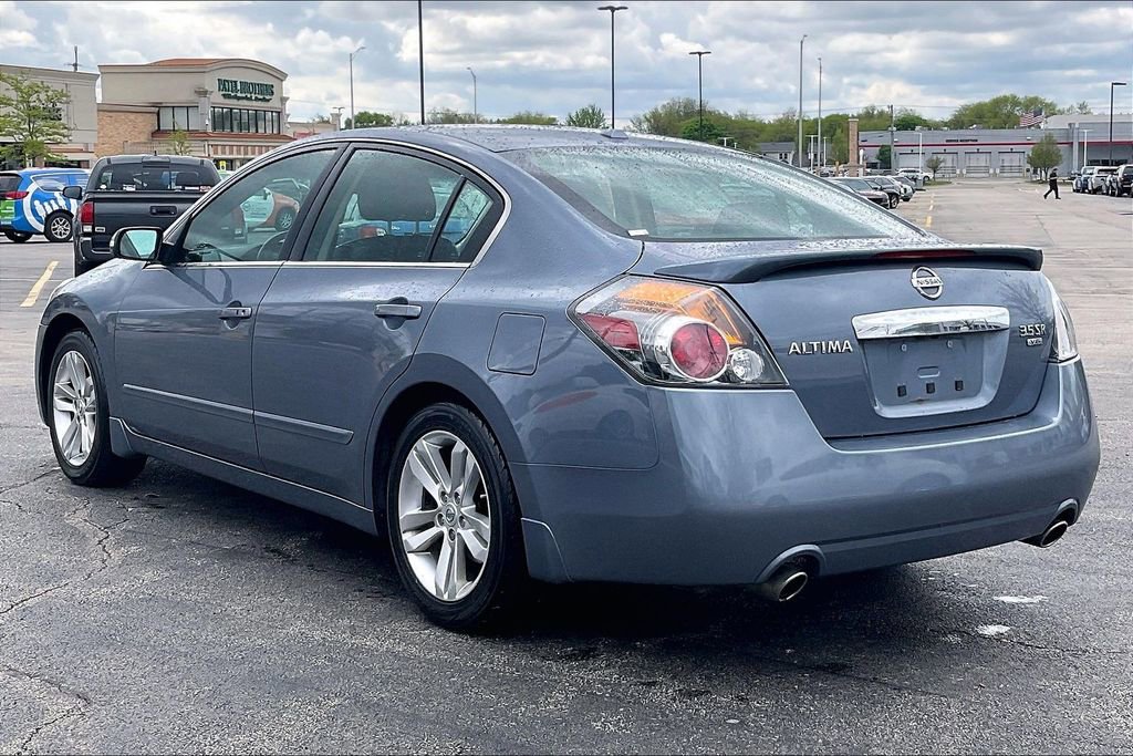 Used 2011 Nissan Altima 3.5 SR w/ 3.5SR Premium Pkg FWD image 13