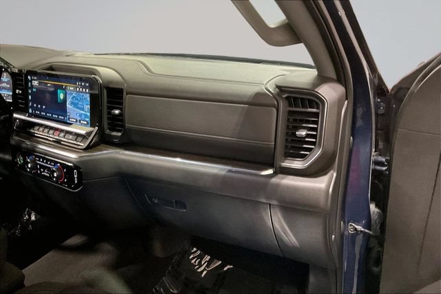 Used 2023 Chevrolet Silverado 1500 LT AWD/4WD image 17