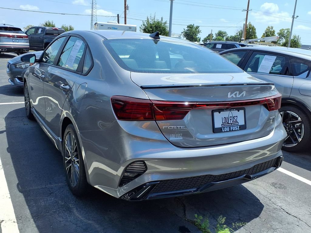 Used 2023 Kia Forte GT-Line w/ GT-Line Technology Package FWD image 2
