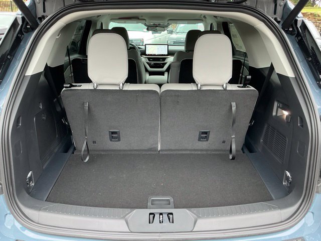 New 2026 Ford Explorer Active w/ Active Comfort Package RWD image 7
