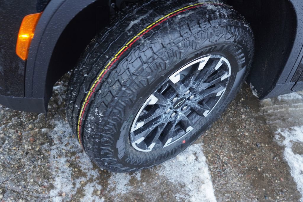 New 2026 Chevrolet Traverse Z71 w/ Driver Confidence Package image 11