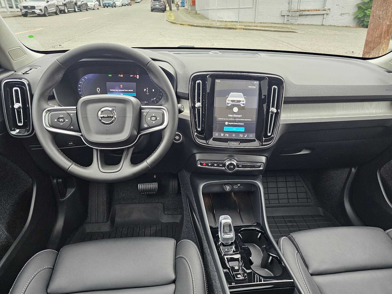 New 2026 Volvo XC40 B5 Plus w/ Protection Package Premier AWD/4WD image 19