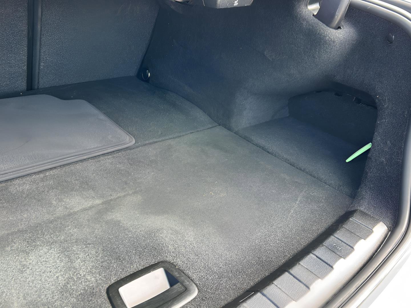 Used 2024 BMW 330e xDrive image 11