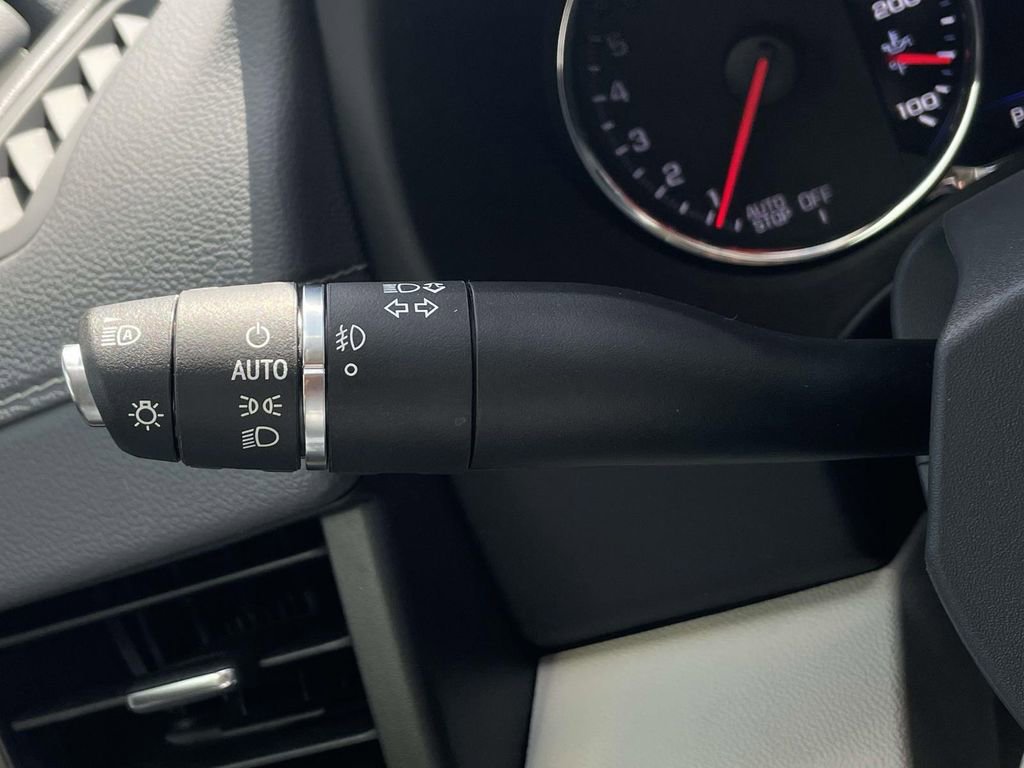 Used 2024 GMC Terrain Denali w/ Denali Premium Package image 25