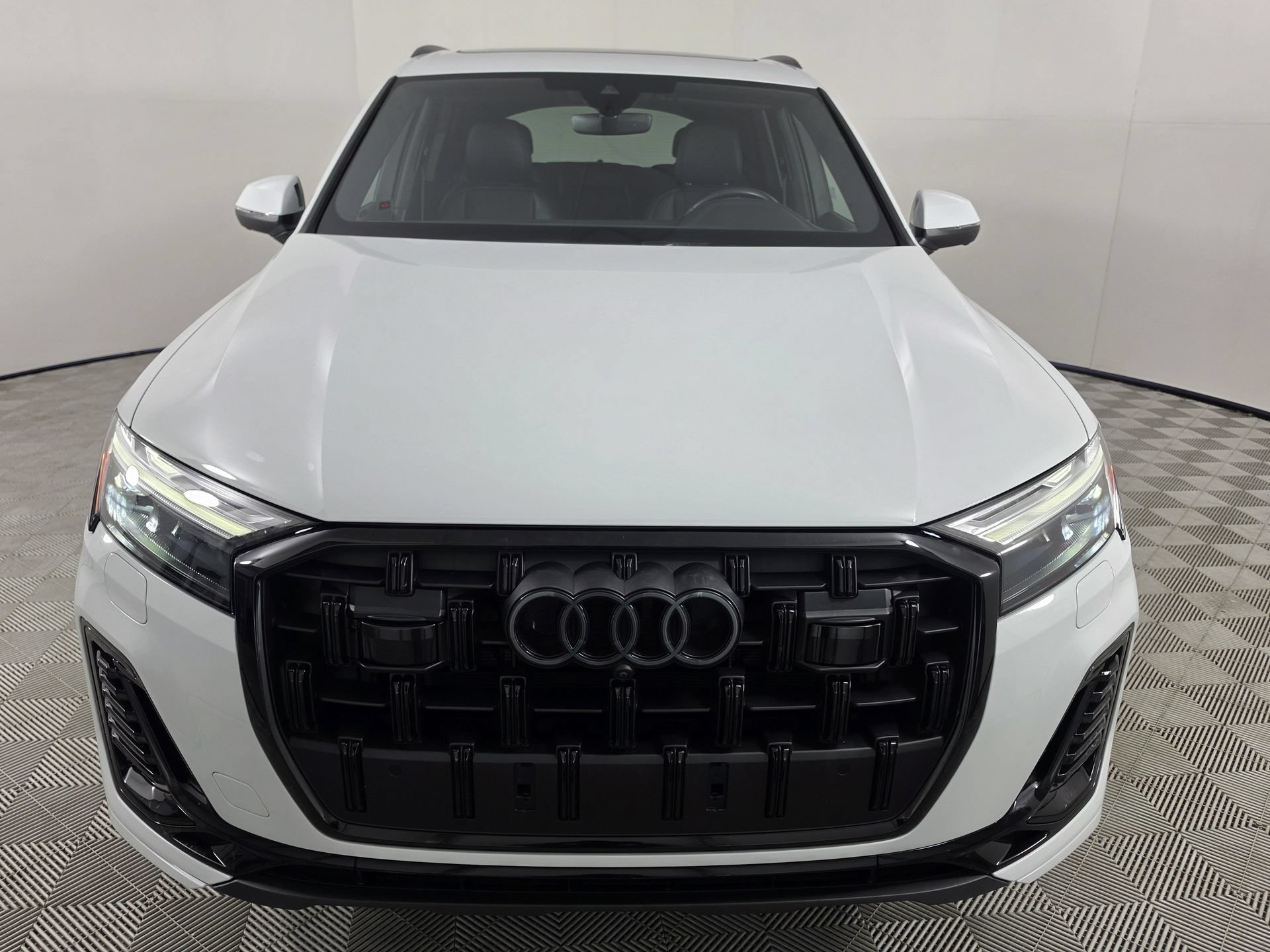 Used 2025 Audi Q7 2.0T Premium Plus AWD/4WD image 2