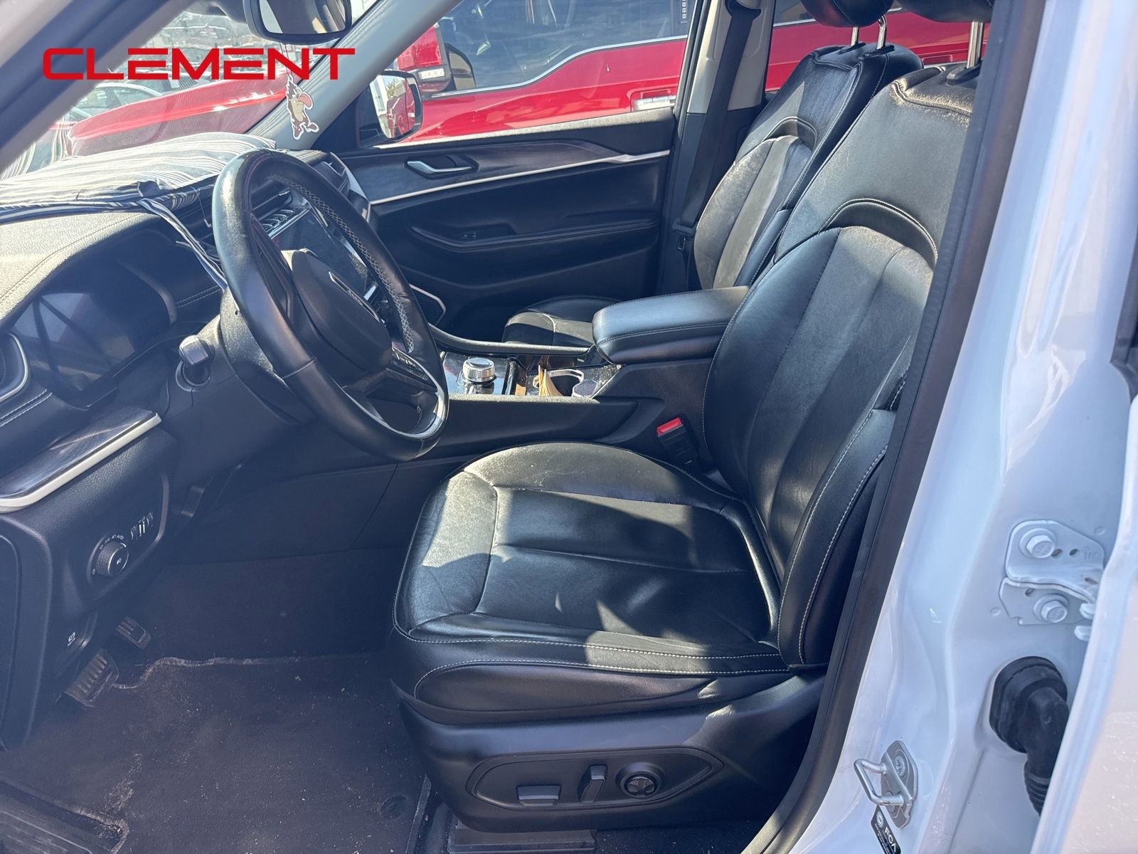 Used 2022 Jeep Grand Cherokee L Limited image 9