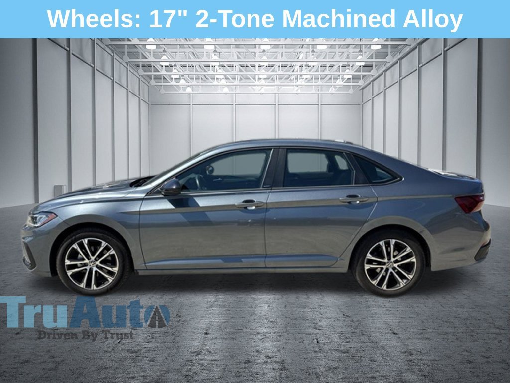 Used 2025 Volkswagen Jetta Sport FWD image 4