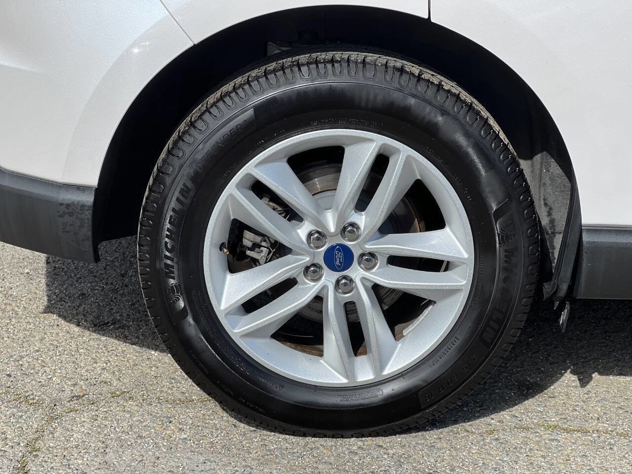 Used 2018 Ford Edge SEL w/ Equipment Group 201A image 38