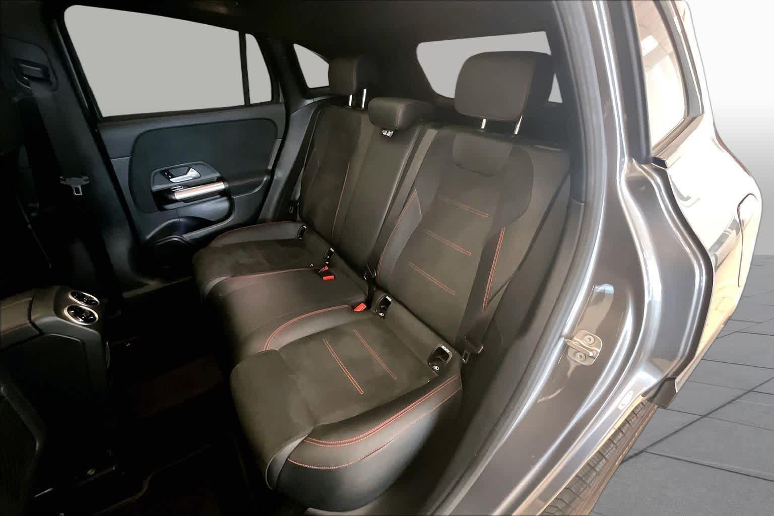 Used 2025 Mercedes-Benz GLA 250 image 19