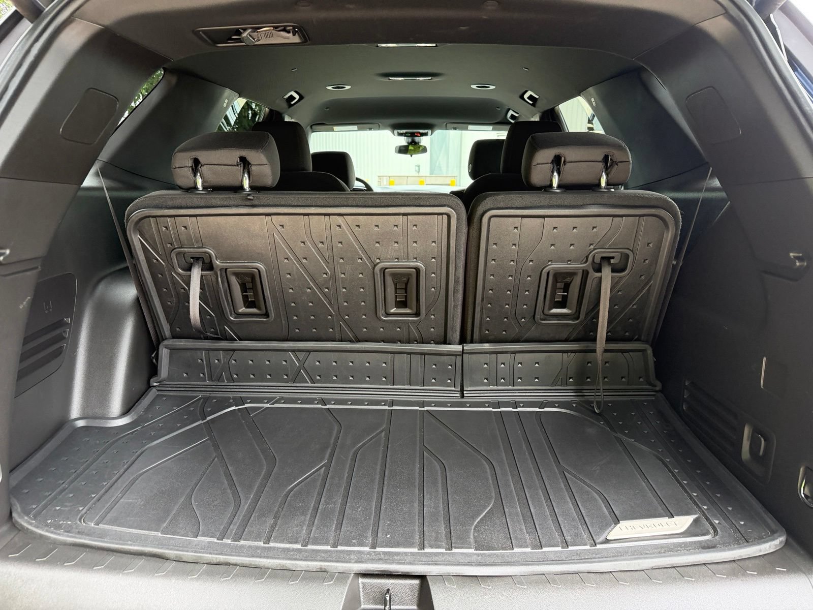 Used 2023 Chevrolet Traverse LT FWD image 35