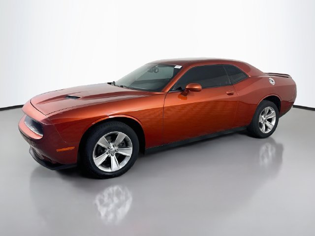 Used 2021 Dodge Challenger SXT RWD image 4