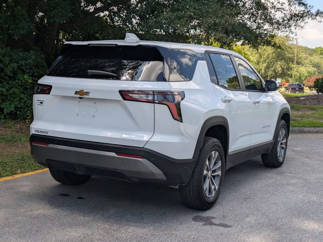 New 2027 Chevrolet Equinox LT FWD image 2
