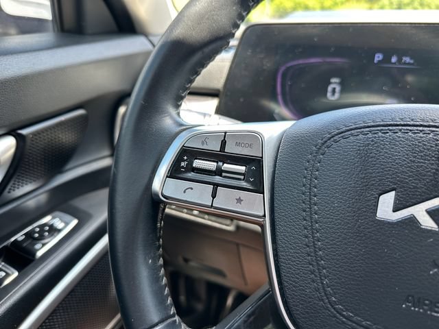 Used 2024 Kia Telluride LX FWD image 24
