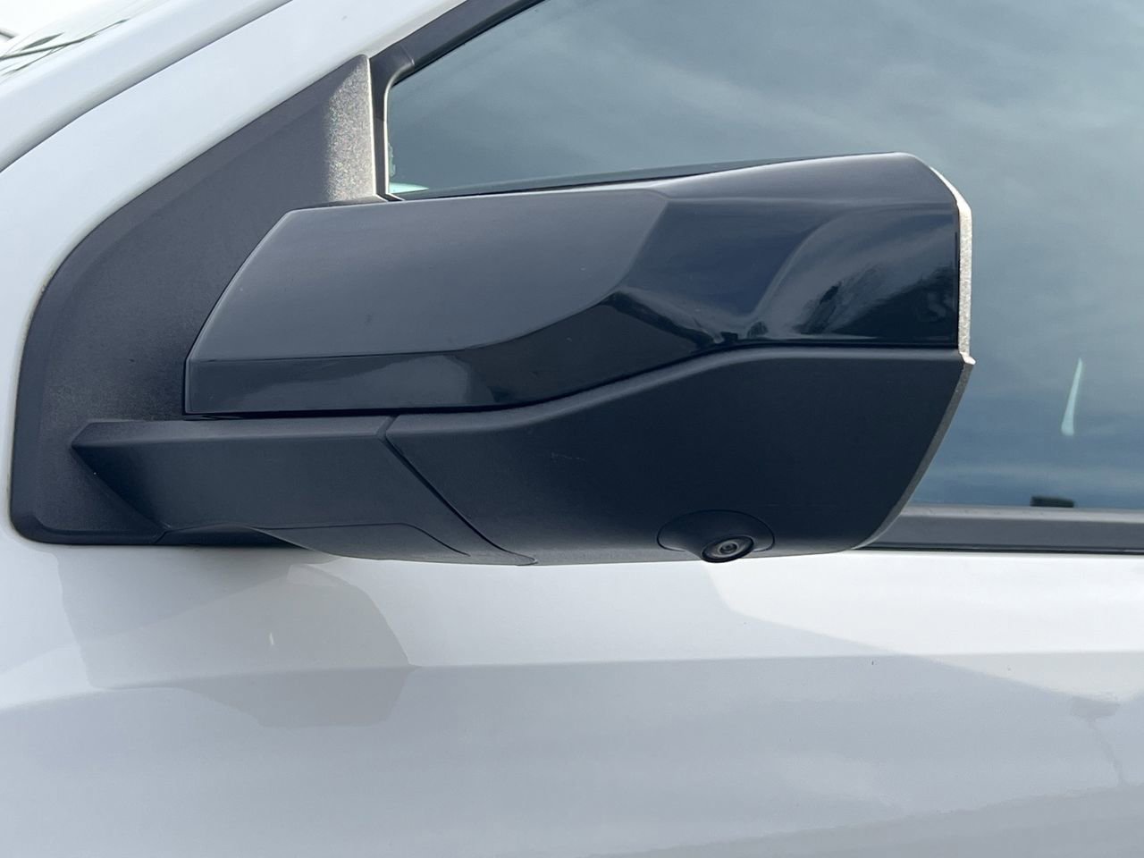 Used 2023 Chevrolet Colorado Z71 w/ Z71 Convenience Package 2 image 43