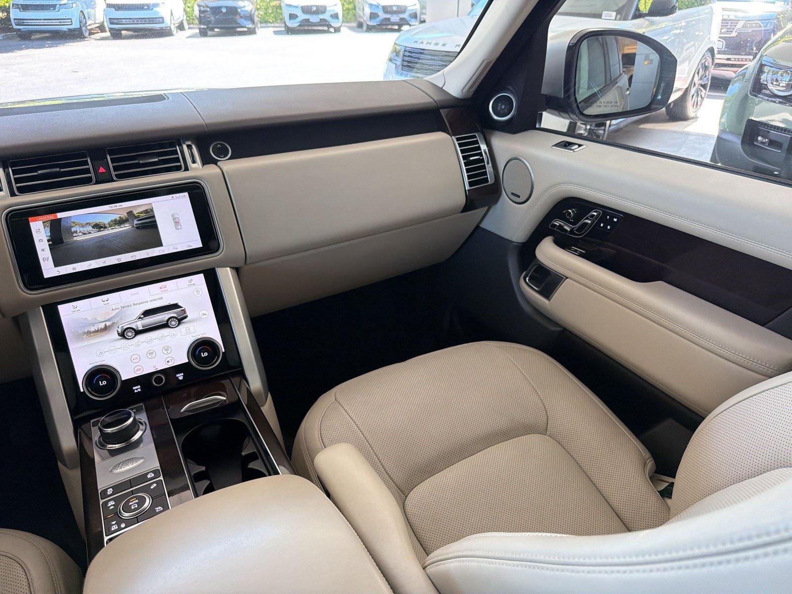 Used 2018 Land Rover Range Rover HSE AWD/4WD image 30