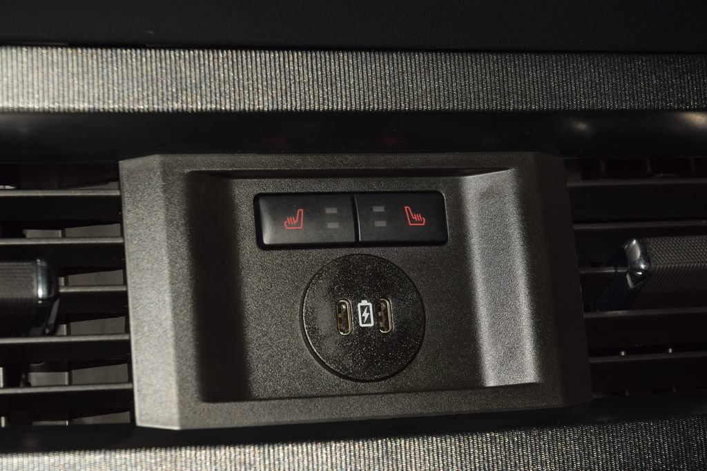 Used 2024 Ford F250 Platinum AWD/4WD image 47