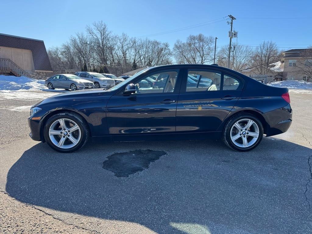 Used 2014 BMW 320i xDrive Sedan AWD/4WD image 9