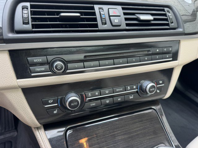 Used 2014 BMW 535d xDrive AWD/4WD image 27