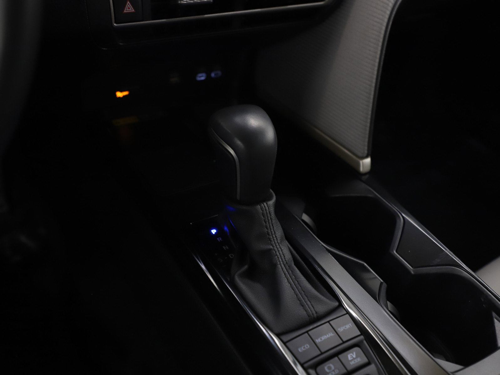 Used 2025 Toyota Camry SE image 22