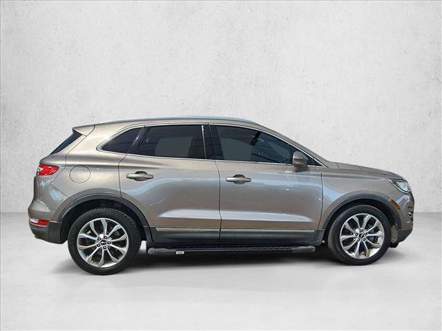 Used 2018 Lincoln MKC Select w/ Select Plus Package FWD image 4