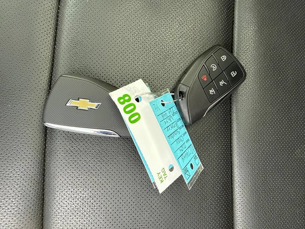Used 2024 Chevrolet Suburban Premier w/ Premium Package AWD/4WD image 10