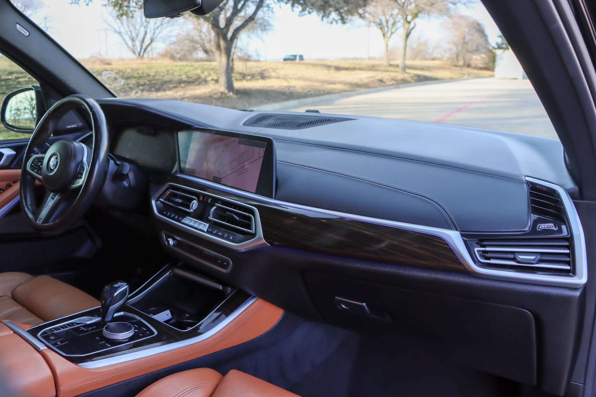 Used 2019 BMW X5 xDrive50i w/ M Sport Package image 23