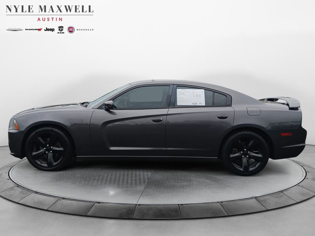 Used 2014 Dodge Charger SXT w/ Blacktop Package RWD image 13