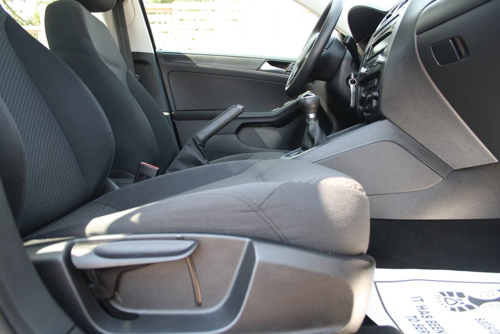 Used 2012 Volkswagen Jetta S FWD image 7