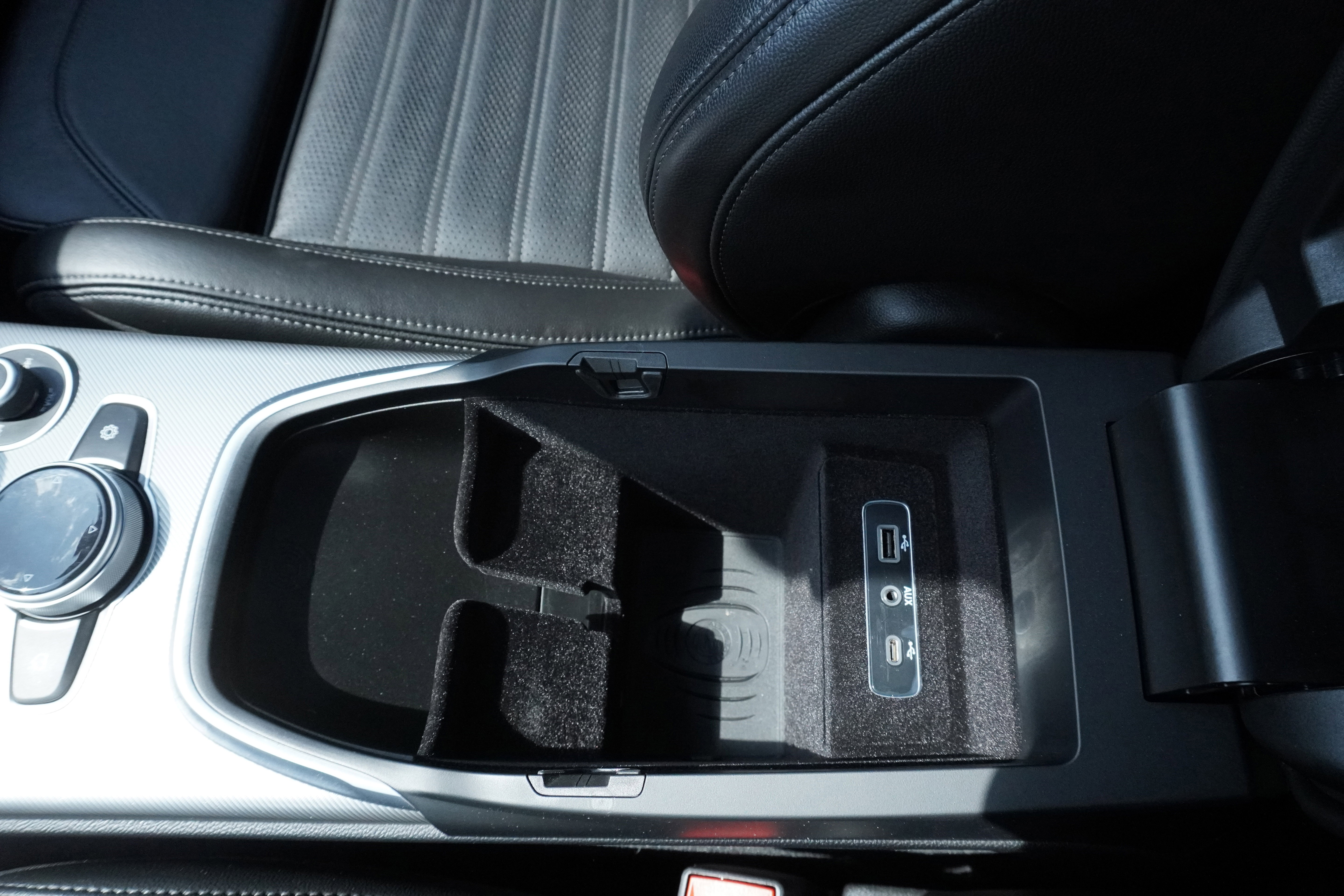 Used 2023 Alfa Romeo Stelvio Veloce image 24